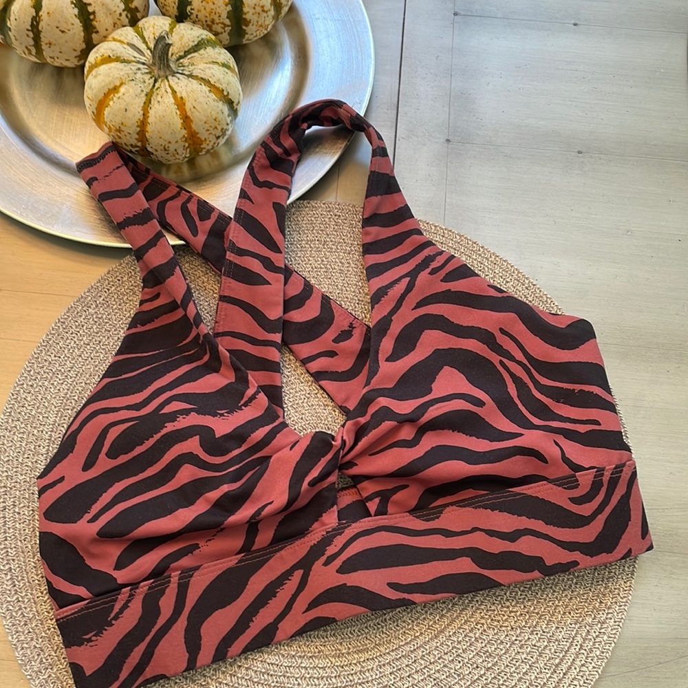 Fabletics push-up twice sports bra